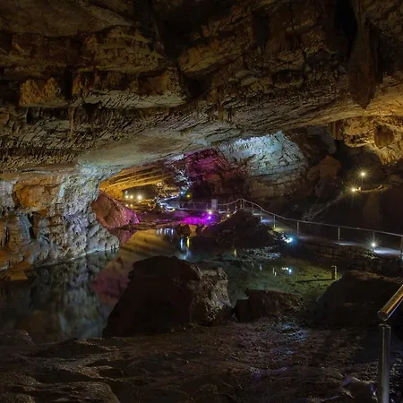 Luxury Petra * Ravno
