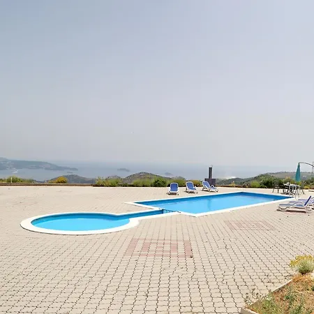 Luxury Petra Ravno