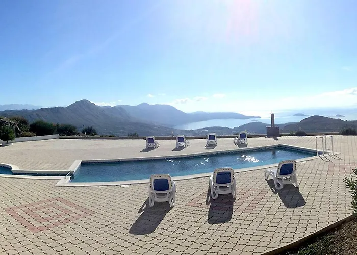 Luxury Petra * Ravno